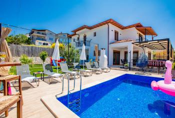 Villa Daphne, Bahçeli Tatil Villası