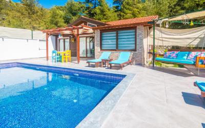 Villa Fulya, Rental Villa With Kids Pool
