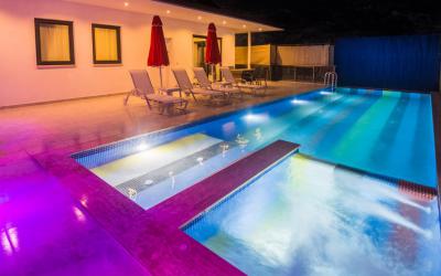 Villa Sunshine, Secluded Rental Villa With Kids Pool