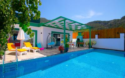 Villa Petra, Jakuzili Saunalı Tatil Villası