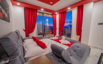 Villa Livya, Luxury Villa With Large Garden