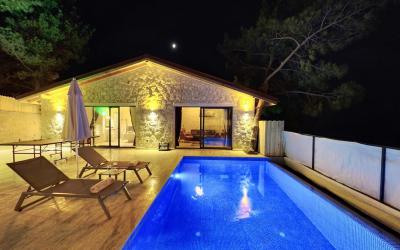 Villa Zeyno 3, Honeymoon Villa With Stone Architecture