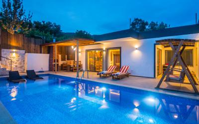 Villa Yaprak, Secluded Rental Villa With Jakuzzi