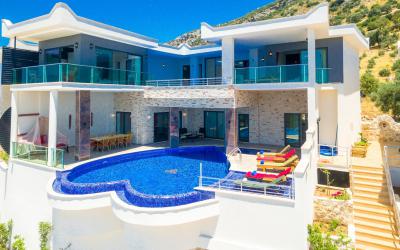 Villa Heart, 10 Kişilik Korunaklı Lüks Tatil Villası