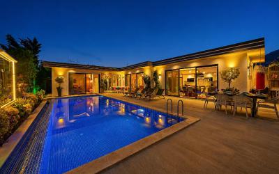 Villa Renk Saunalı Lüks Tatil Villası