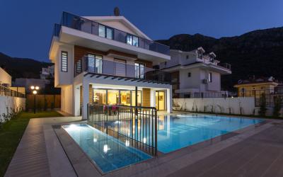 Villa Nes 1, Garden Villa With Large Family