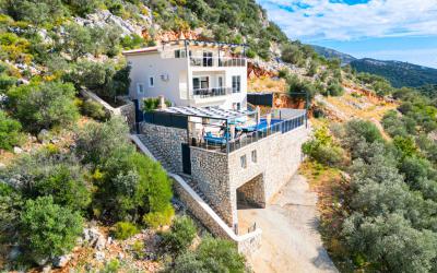 Villa Yamaç, Rental Villa with Sauna and See View 