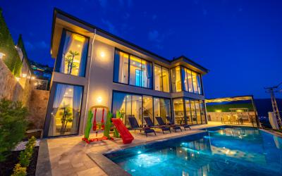 Villa Bogota, Jakuzili Lüks Tatil Villası