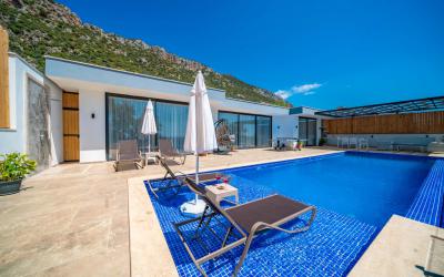 Villa Desde Duo, Amazing Seaview Villa With Jakuzzi