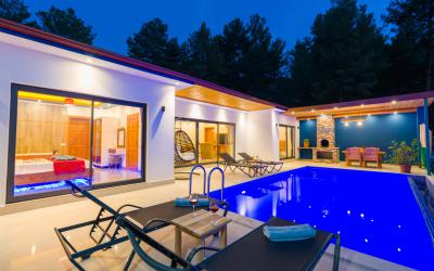 Villa İlkan İslamlar, Jakuzili Lüks Tatil Villası