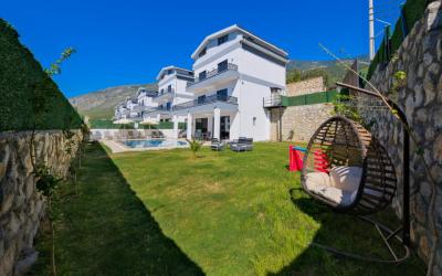 Villa Daisy C, Large Family Villa With Indoor Pool 