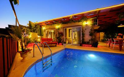 Villa Renk İslamlar, Jakuzzi Villa With Secluded Honeymoon