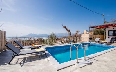 Villa Ural, Jakuzzi Villa With Nature View