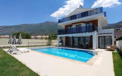 Villa Nes 2, Garden Villa With Large Family