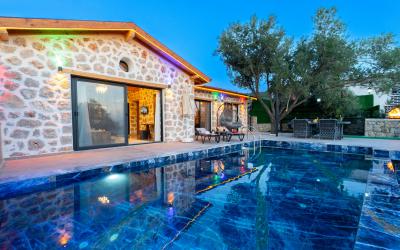 Villa Flower Sıla, Deniz Manzaralı Jakuzili Balayı Villası