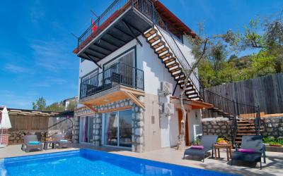 Villa Saten | Kalkan Lapaz'da Çift Jakuzili & İzole Lüks Villa