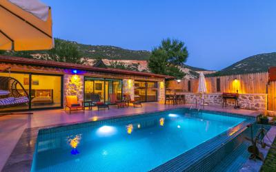 Villa North Shield, Stone Architecture Villa With Indoor Pool