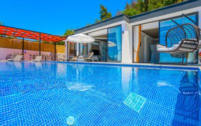 Villa Fiyona, Rental Villa With Jakuzzi