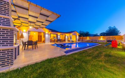 Villa Valley, Nature View Villa With Large Garden