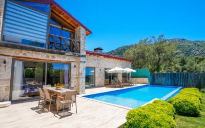 Villa Mabeyn - İslamlar'da 6 Kişilik Bilardolu, Saunalı Taş ve Ahşap Villa