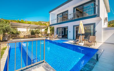 Villa Filiz, Jakuzili Korunaklı Villa