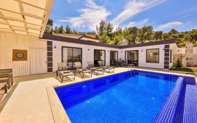 Villa Zeybek, Deniz Manzaralı Tatil Villası