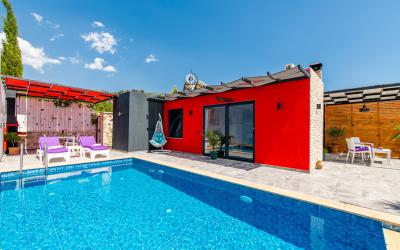 Villa Gece Üzümlü, Honeymoon Villa With Nature View