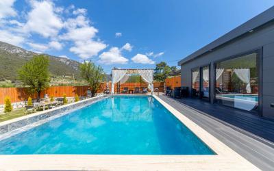 Villa Zemra, Nature View Villa With Large Garden