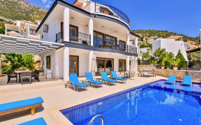 Villa Alternatif, Large Family Villa With Seaview