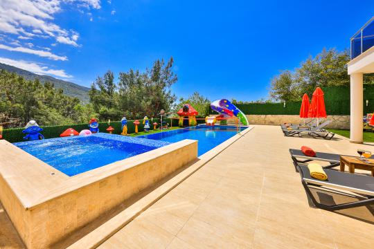 Villas with Children's Pool