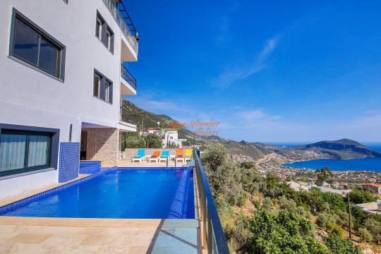 Apartment Close to the Sea